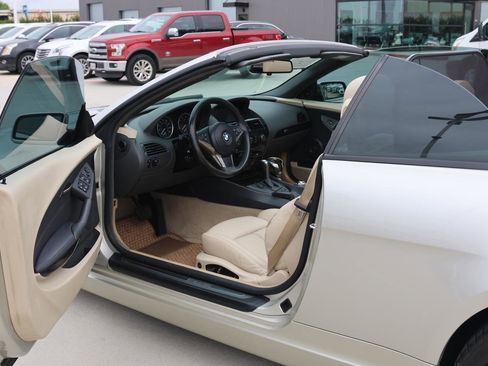 Used 2004 BMW 645Ci Convertible image 22