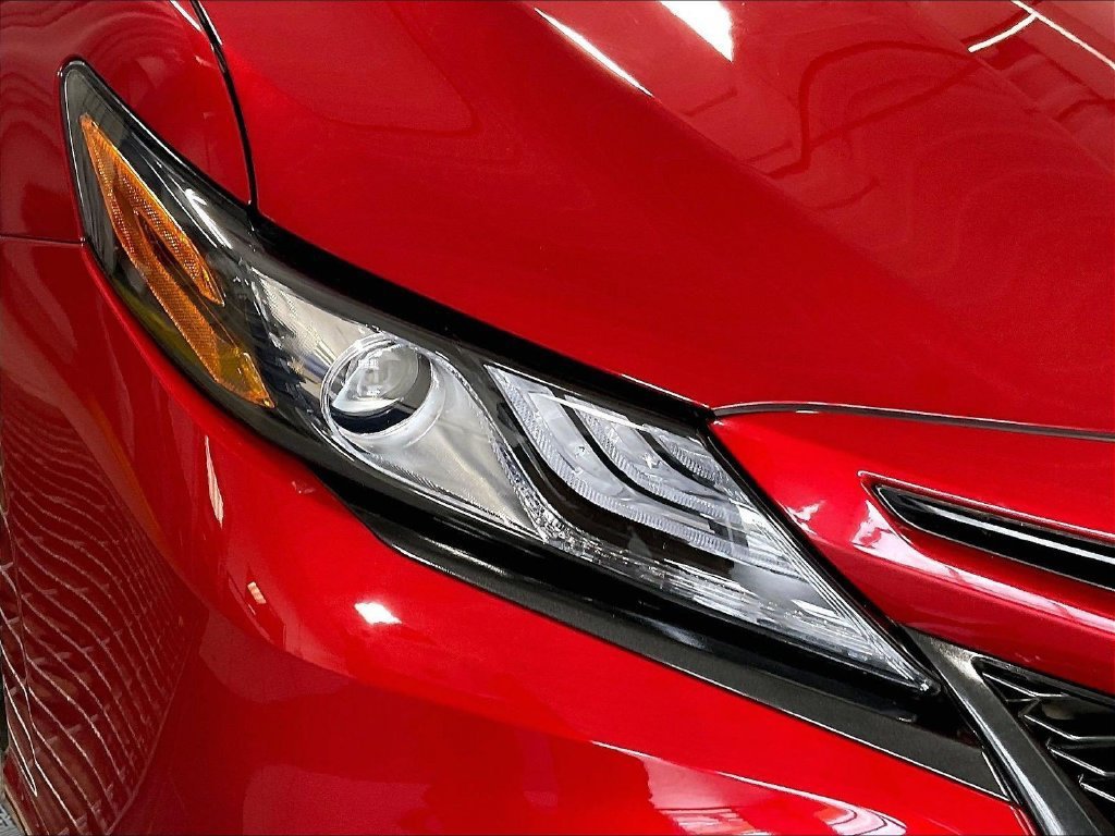 Used 2022 Toyota Camry XSE AWD/4WD image 32