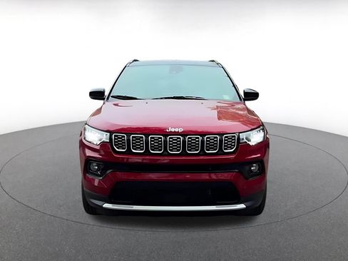 Used 2025 Jeep Compass Limited AWD/4WD image 4