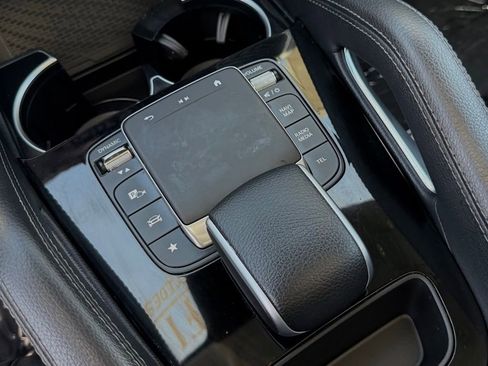 Used 2024 Mercedes-Benz GLE 350 4MATIC image 28