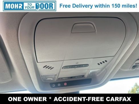 Used 2023 GMC Acadia SLT image 29