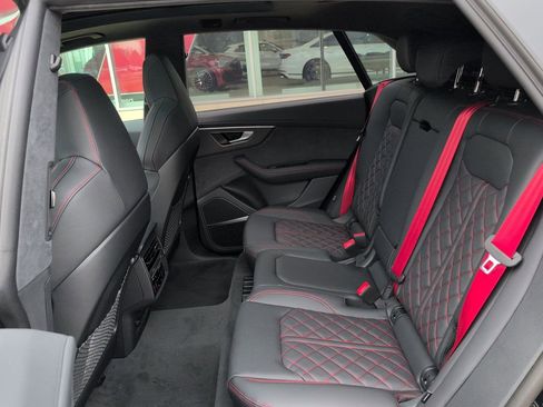 New 2026 Audi SQ8 Prestige image 22