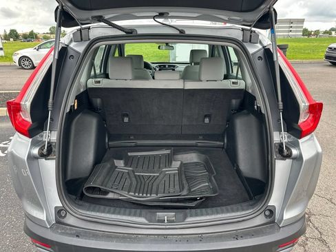 Used 2018 Honda CR-V LX image 9