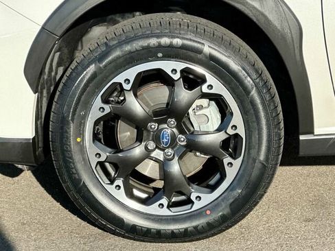 Used 2023 Subaru Crosstrek 2.0i Premium image 33