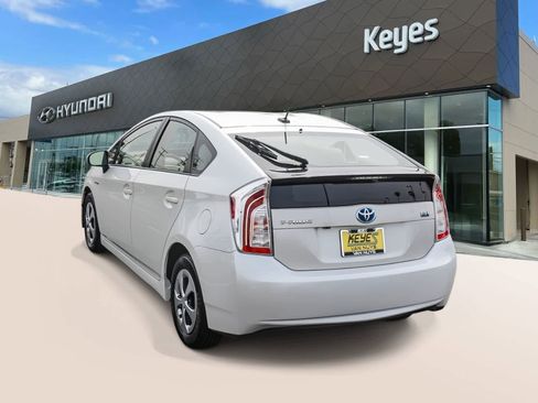 Used 2015 Toyota Prius Four image 7