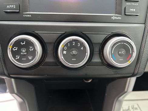 Used 2017 Subaru Forester 2.5i w/ Alloy Wheel Package image 19