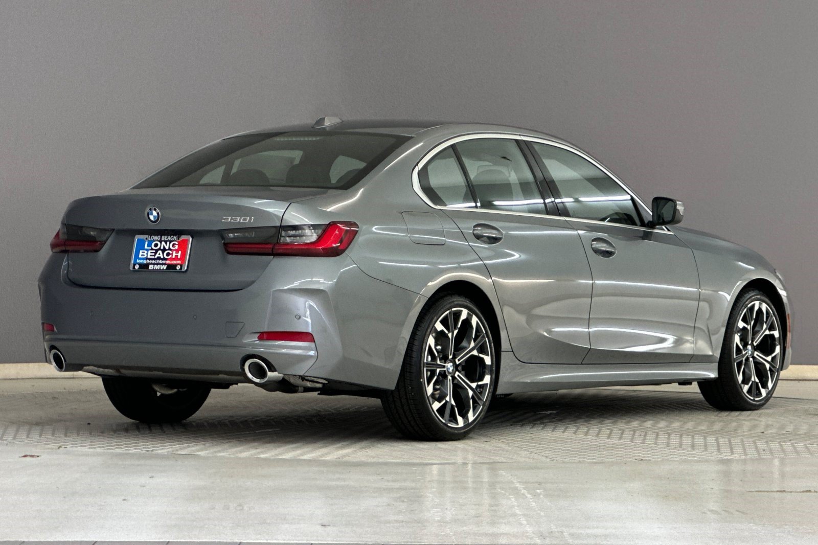New 2026 BMW 330i Sedan w/ Convenience Package RWD image 8