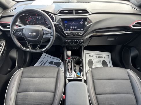 Certified 2023 Chevrolet TrailBlazer RS w/ Convenience Package FWD image 11