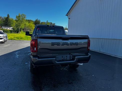 New 2026 RAM 2500 Big Horn AWD/4WD image 11