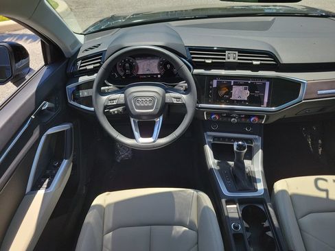 Certified 2025 Audi Q3 2.0T Premium Plus w/ Premium Plus Package AWD/4WD image 22