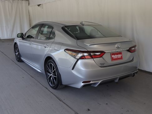 Used 2023 Toyota Camry SE AWD/4WD image 24