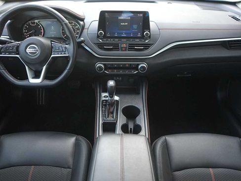 Used 2019 Nissan Altima 2.5 SR w/ SR Premium Package FWD image 10