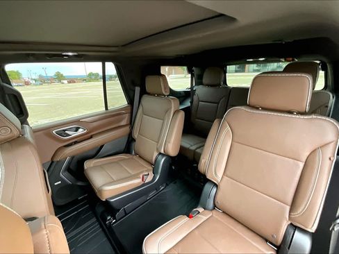 Used 2022 Chevrolet Tahoe High Country AWD/4WD image 29