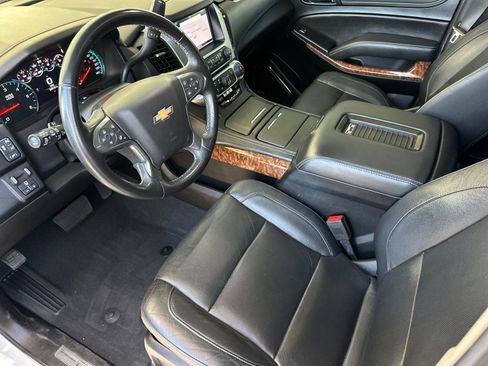 Used 2020 Chevrolet Suburban Premier image 9