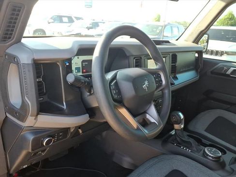 Used 2022 Ford Bronco 4-Door AWD/4WD image 18