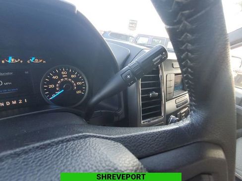 Used 2015 Ford F150 XLT 4D SuperCrew image 15