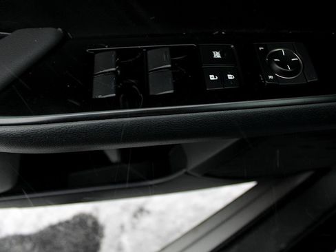 Used 2020 Lexus UX 250h w/ Premium Package image 18