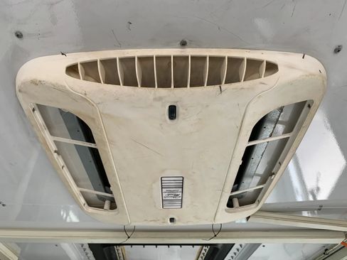 Used 2018 Ford E-350 and Econoline 350 Super Duty RWD image 36