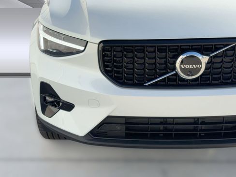 New 2026 Volvo XC40 B5 Ultra w/ Climate Package AWD/4WD image 28