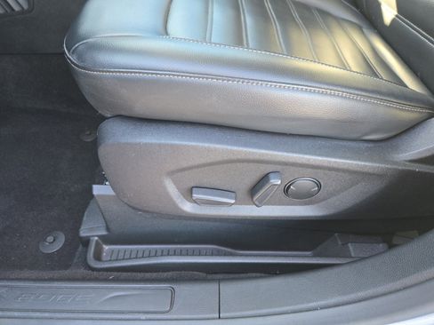 Certified 2022 Ford Edge SEL image 12