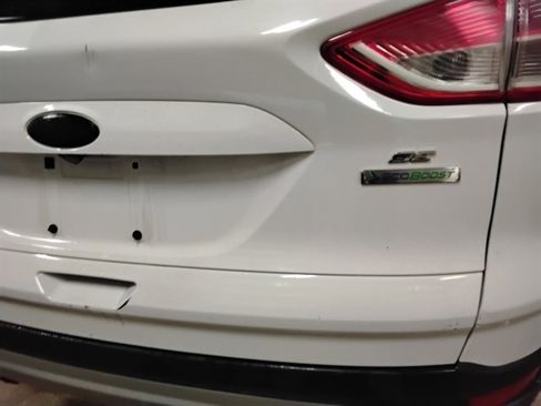 Used 2014 Ford Escape SE image 11