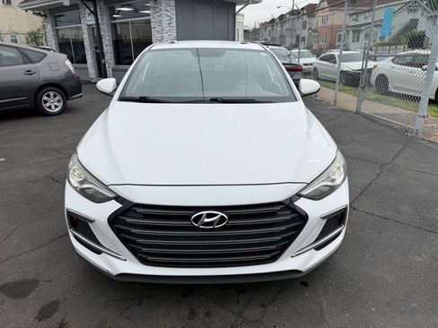 Used 2017 Hyundai Elantra Sport w/ Sport Premium Package 06 FWD image 8