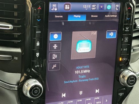 Used 2025 RAM 1500 Laramie image 18