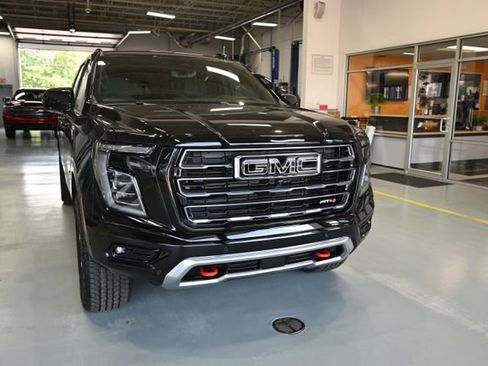New 2026 GMC Yukon XL AT4 w/ AT4 Premium Plus Package AWD/4WD image 3