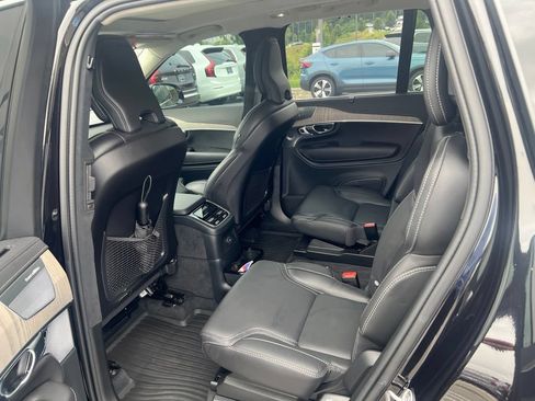 Used 2024 Volvo XC90 T8 Ultimate w/ Lounge Package AWD/4WD image 10