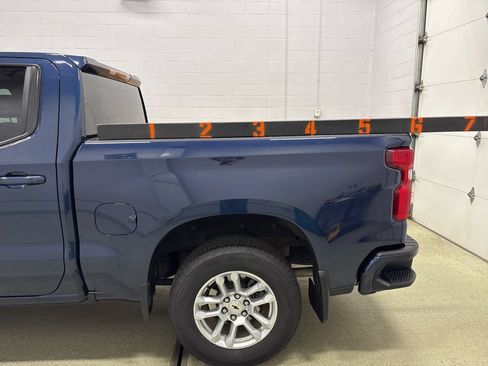 Used 2022 Chevrolet Silverado 1500 RST AWD/4WD image 13