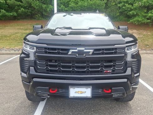 Used 2024 Chevrolet Silverado 1500 LT Trail Boss w/ Convenience Package II AWD/4WD image 2