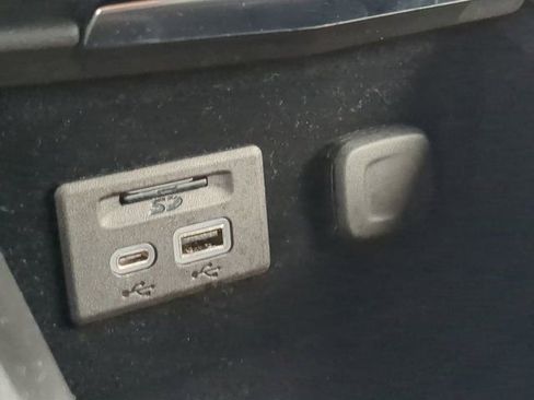 Used 2021 Cadillac XT4 Sport image 23