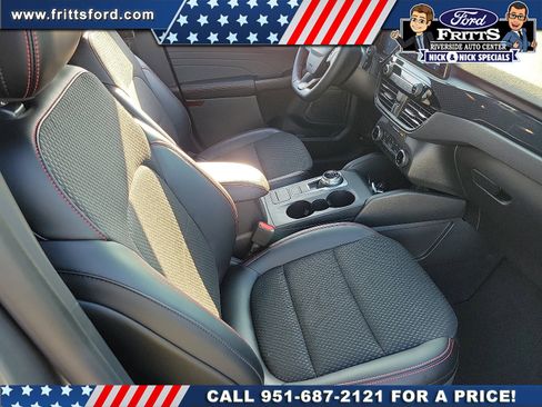 Used 2025 Ford Escape ST-Line w/ Equipment Group 301A image 17