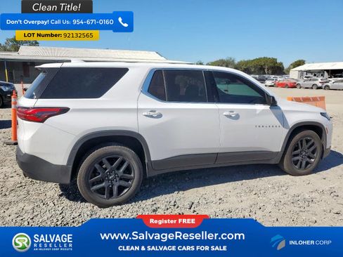 Used 2022 Chevrolet Traverse LS image 4