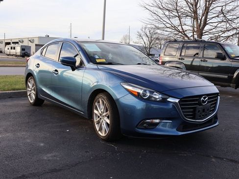 Used 2017 MAZDA MAZDA3 Grand Touring image 11