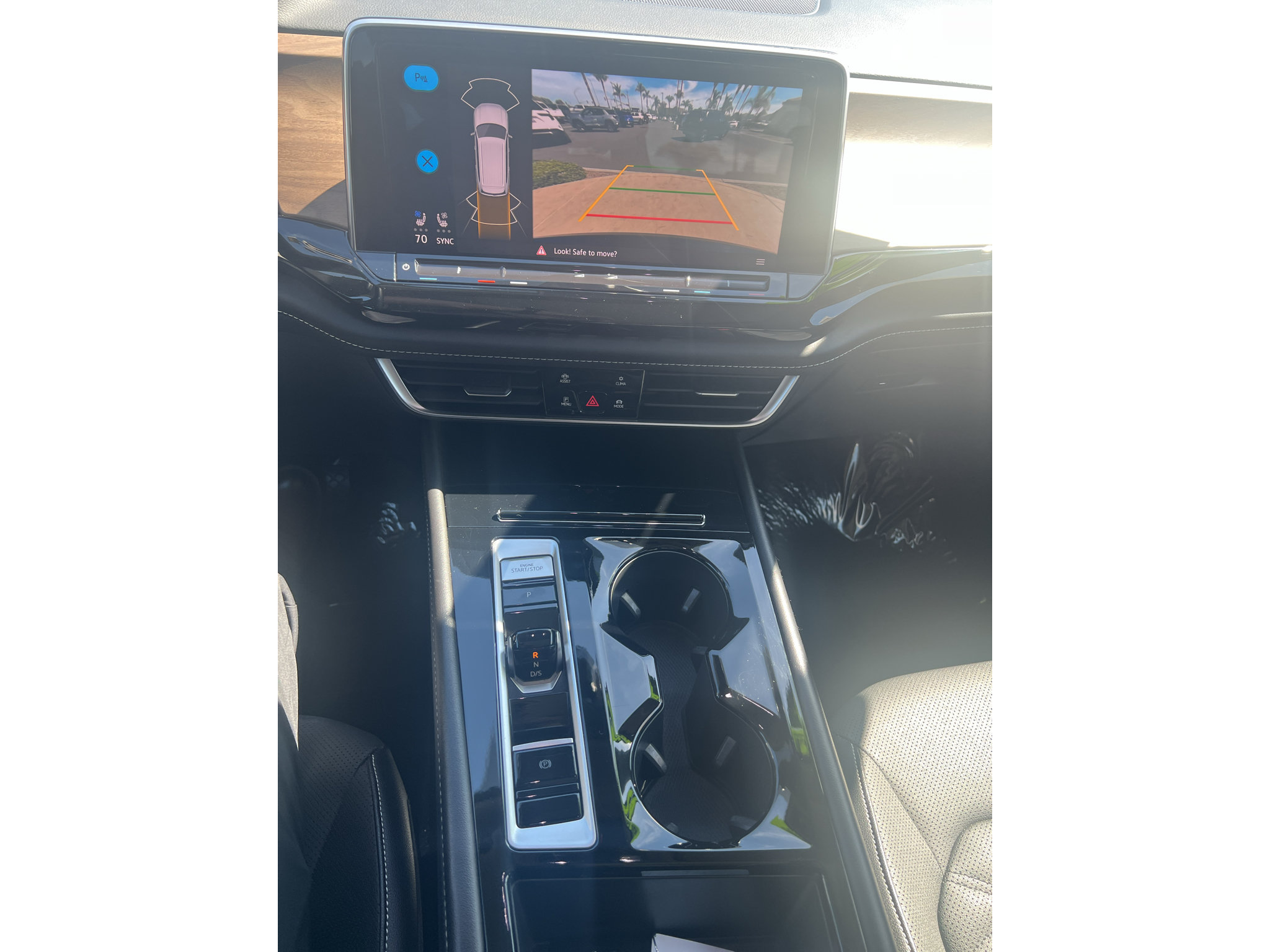 Used 2024 Volkswagen Atlas SE FWD image 10