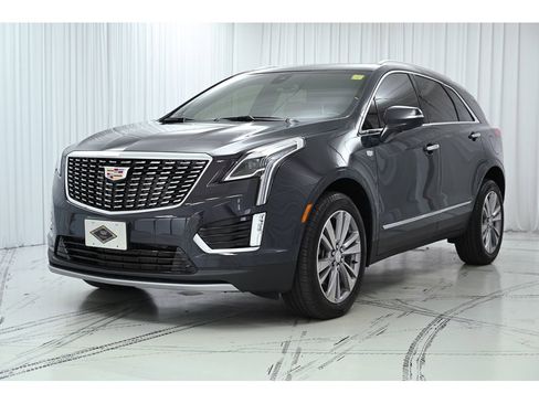 Used 2024 Cadillac XT5 Premium Luxury image 4