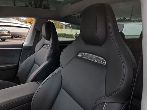 Used 2025 Tesla Model 3 Performance image 19