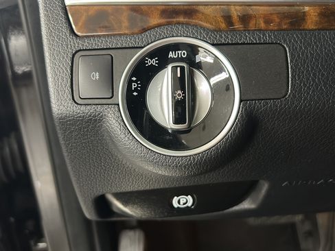 Used 2014 Mercedes-Benz E 550 Cabriolet image 16
