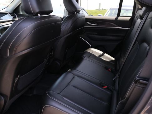 Used 2024 Jeep Grand Cherokee Limited 4xe AWD/4WD image 19