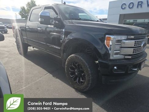 Used 2019 Ford F350 Platinum w/ Platinum Ultimate Package AWD/4WD image 5