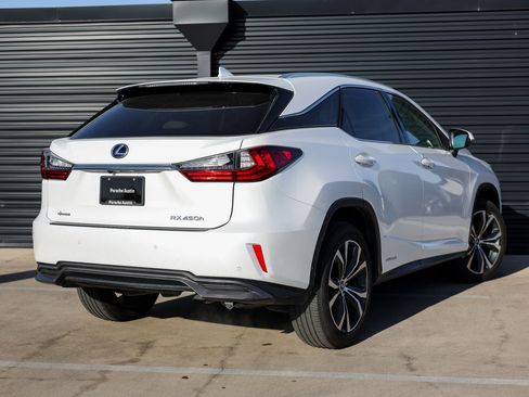 Used 2018 Lexus RX 450h AWD image 7