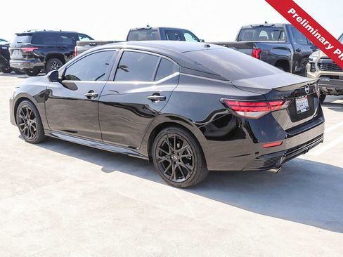 Used 2025 Nissan Sentra SR w/ Midnight Edition FWD image 8