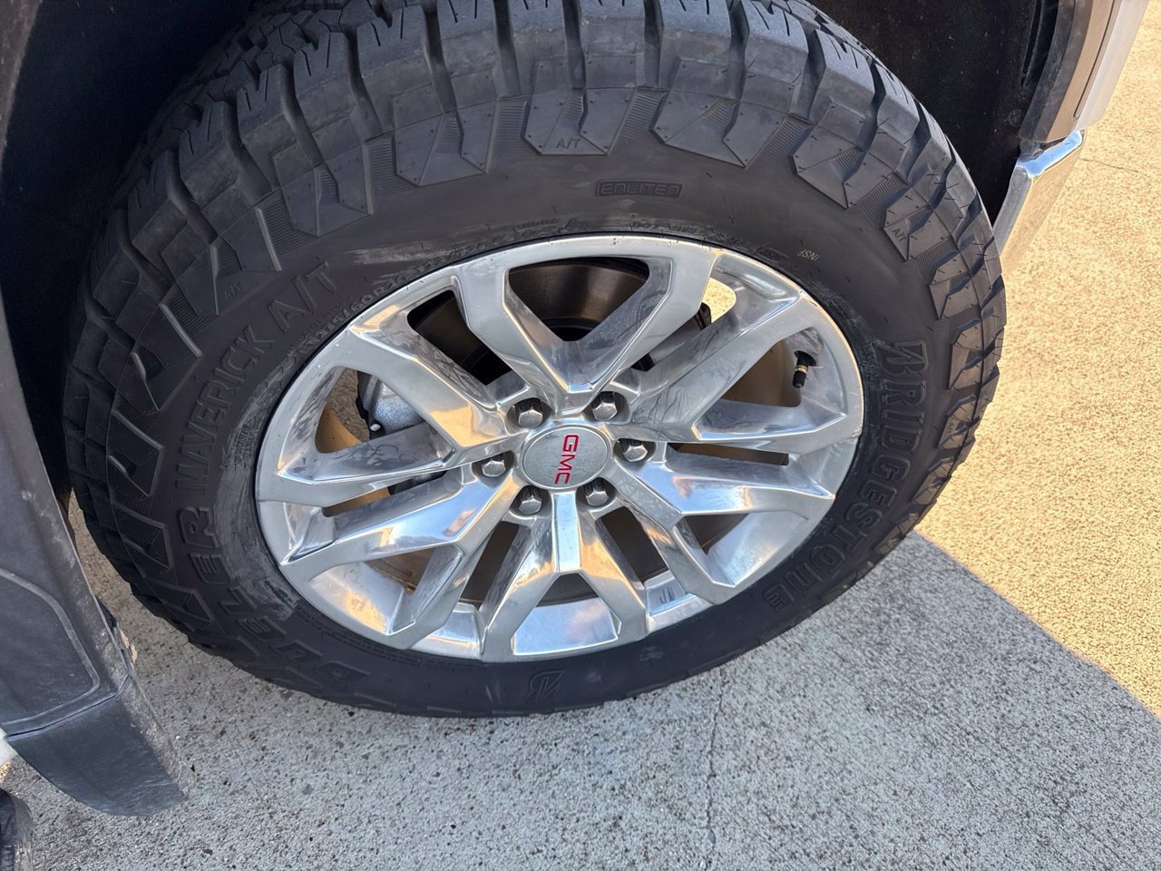 Used 2021 GMC Sierra 1500 SLT AWD/4WD image 15