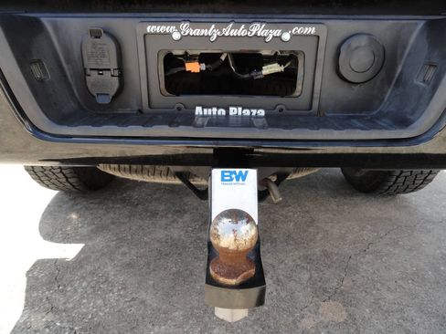 Used 2022 Chevrolet Colorado Z71 w/ Z71 Midnight Edition AWD/4WD image 36