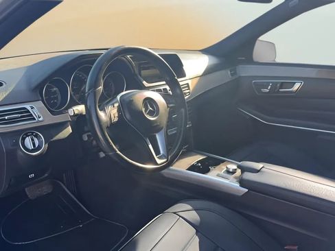 Used 2014 Mercedes-Benz E 350 4MATIC Sedan image 13