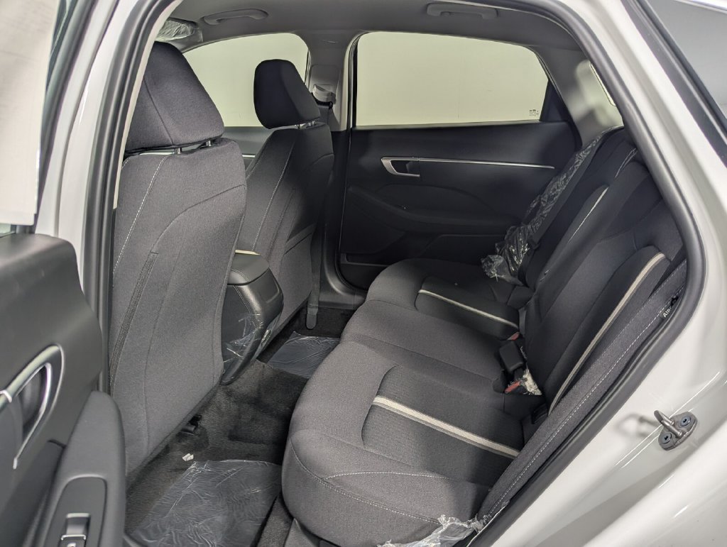 New 2026 Hyundai Sonata SEL FWD image 25