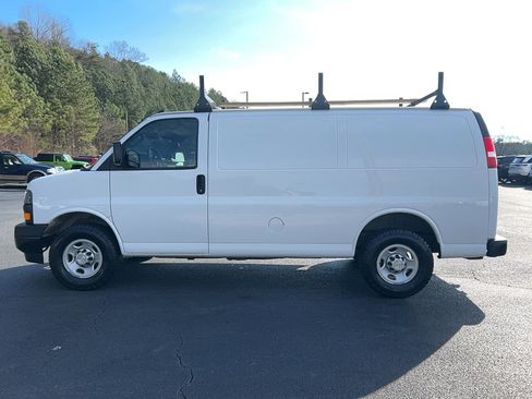 Used 2021 Chevrolet Express 2500 w/ Driver Convenience Package image 8
