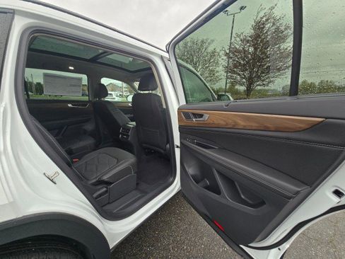 New 2026 Volkswagen Atlas SE AWD/4WD image 14