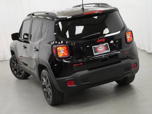 Certified 2023 Jeep Renegade Latitude image 12
